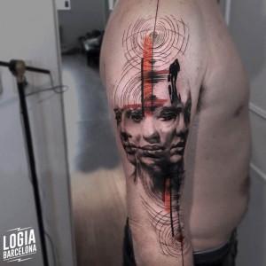 tatuaje_caras_brazo_logia_barcelona_dime_reck 